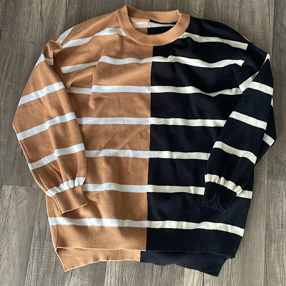 Split stripe color sweater